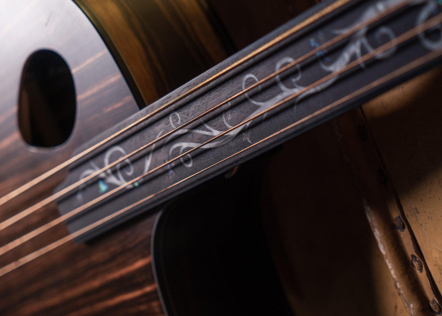 Dragonfly 4 Port Java Ebony Fretless